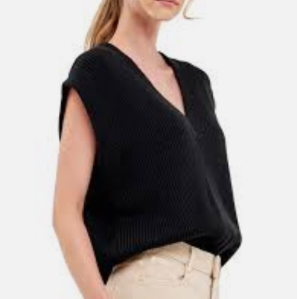 New with Tags H & M Sold out Black Oversized Sweater Vest Medium Soft